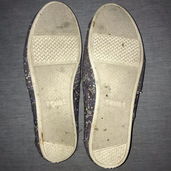 Tom’s - worn once - Picture 3 of 3